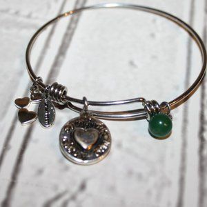 Everybody loves a Jersey Girl Silver Charm bracelet